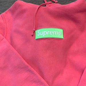 Supreme box logo